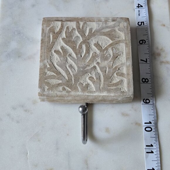 Handmade in India block with hook - Picture 2 of 4